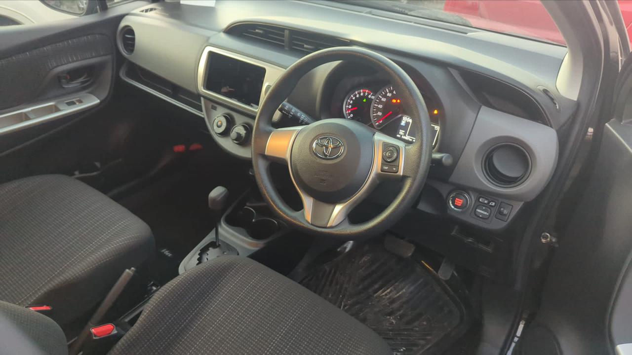 2014 Toyota Vitz 